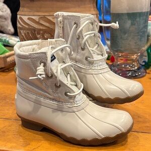 Sperry Cream Lace-Up Duck Boots